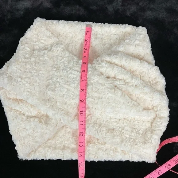 Faux Fur Infinity Scarf - Picture 4 of 6